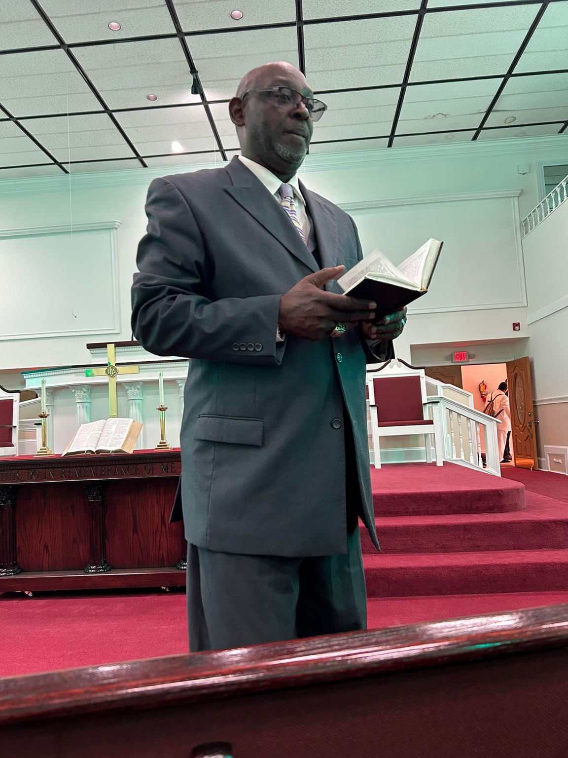 Pastor Ulysses O. Mooring